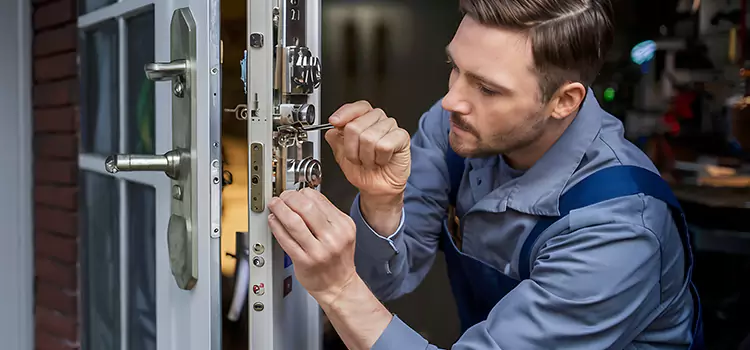 Residential Lock Installation Lombard