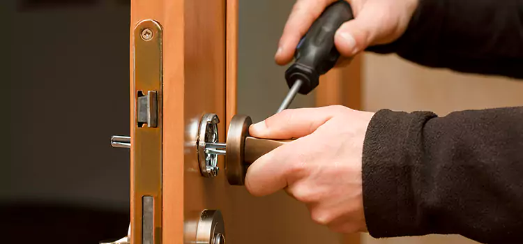 Semi Truck Locksmith Lombard
